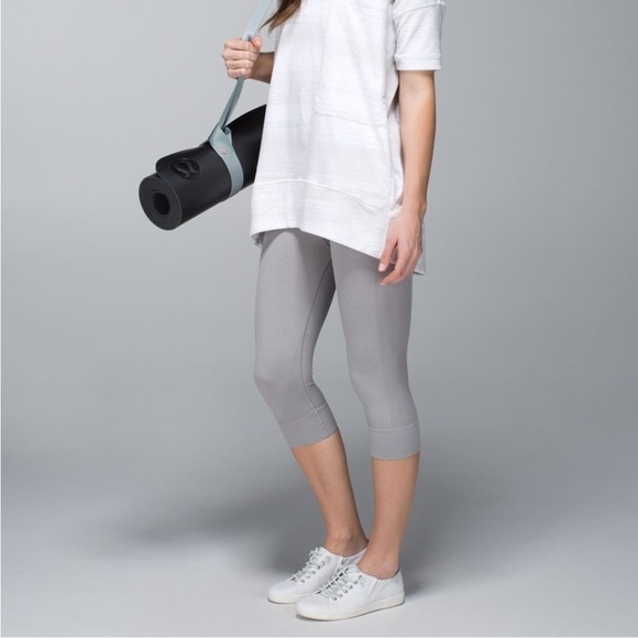 Euc Lululemon Seamlessly Street Crop Yoga Pant Heathered Medium Grey 4 - Picture 8 of 12